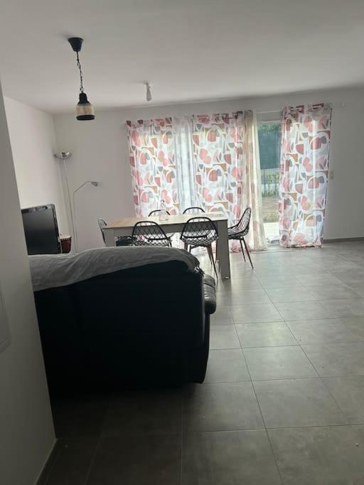 Appartement T3 Rez De Jardin Lucciana  Eksteriør billede